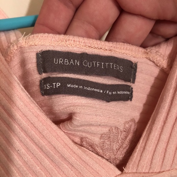 Urban Outfitters top - Picture 3 of 3